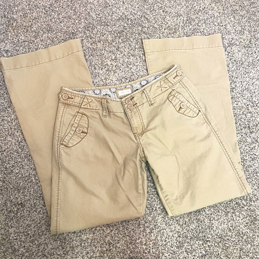 Maurices Kahki Pants sizes 7/8